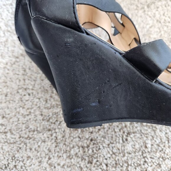 Chase & Chloe Tina Black Strappy Wedge Heels - Picture 5 of 12